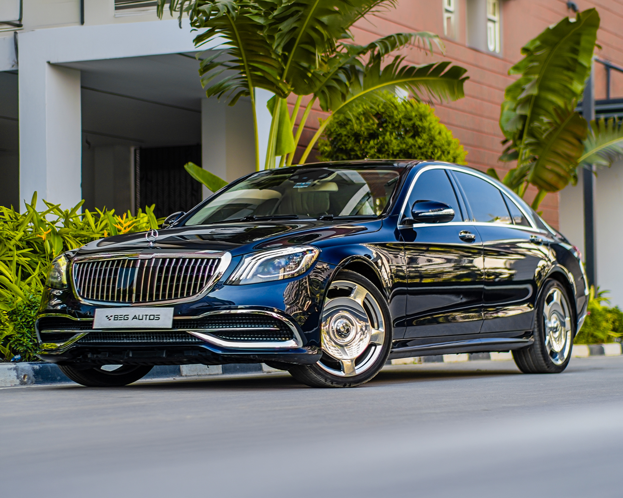 After - Mercedes-Benz S 300 Maybach Facelift Conversion