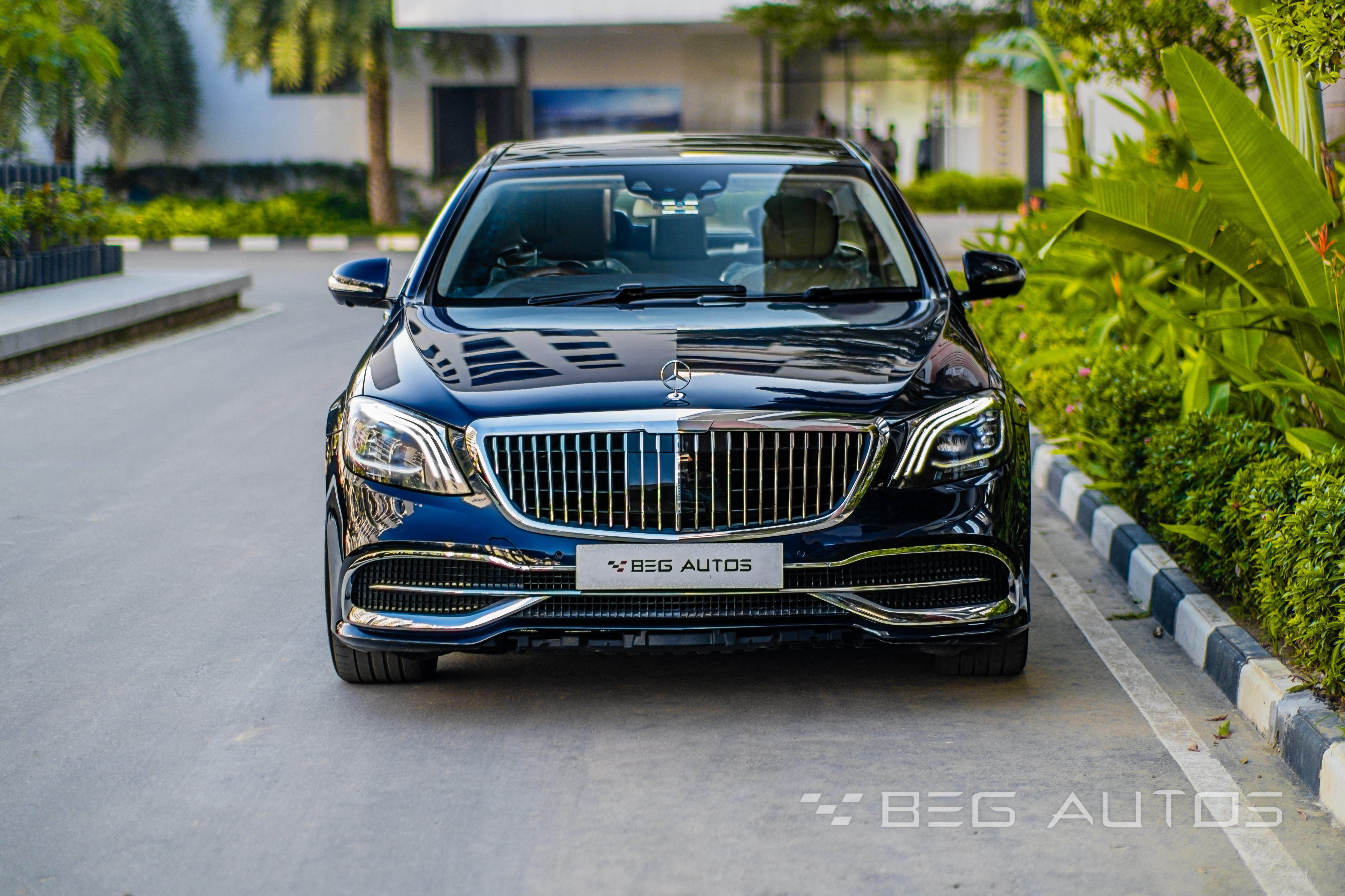 Gallery — Mercedes-Benz S 300 Maybach Facelift Conversion