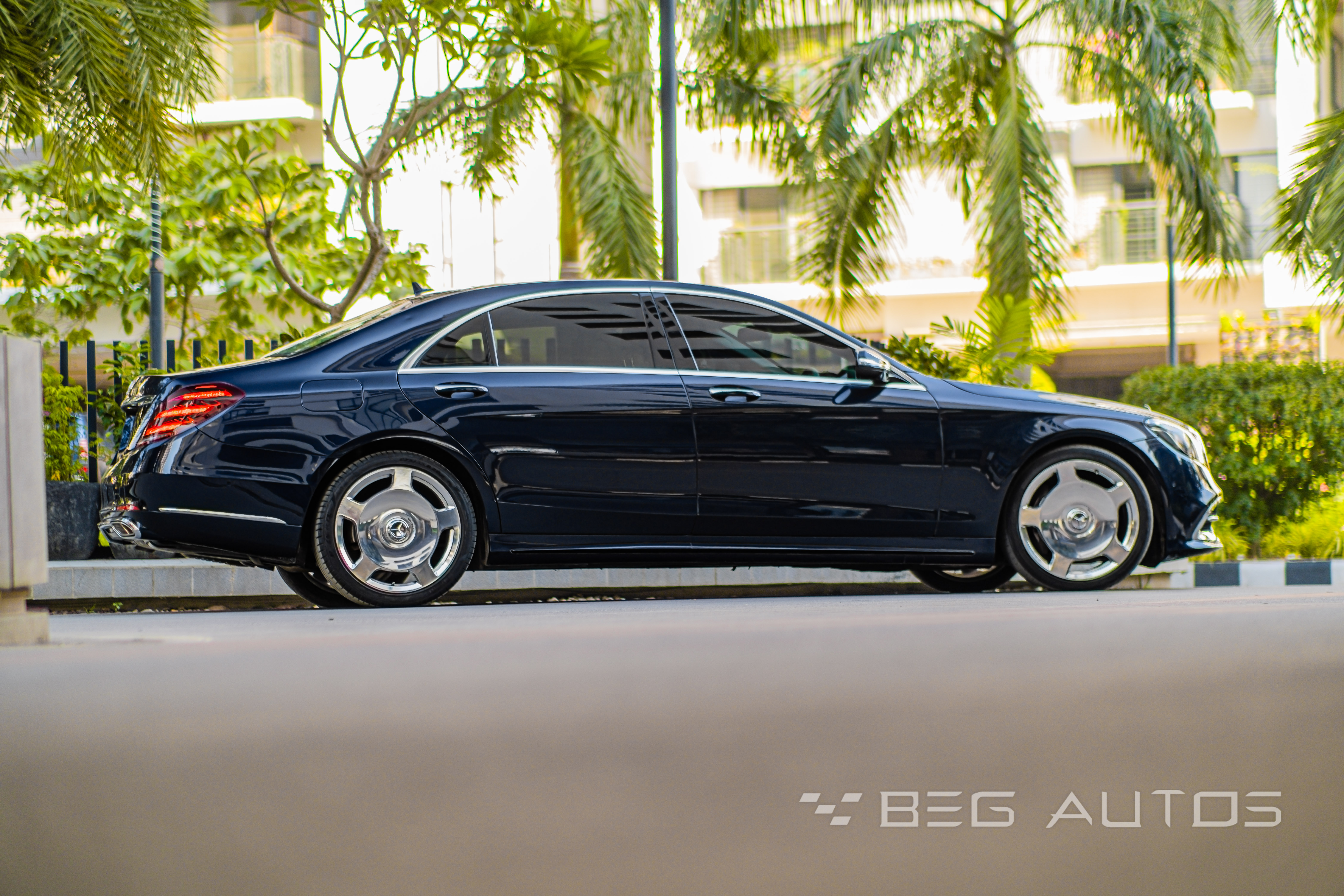 Gallery — Mercedes-Benz S 300 Maybach Facelift Conversion