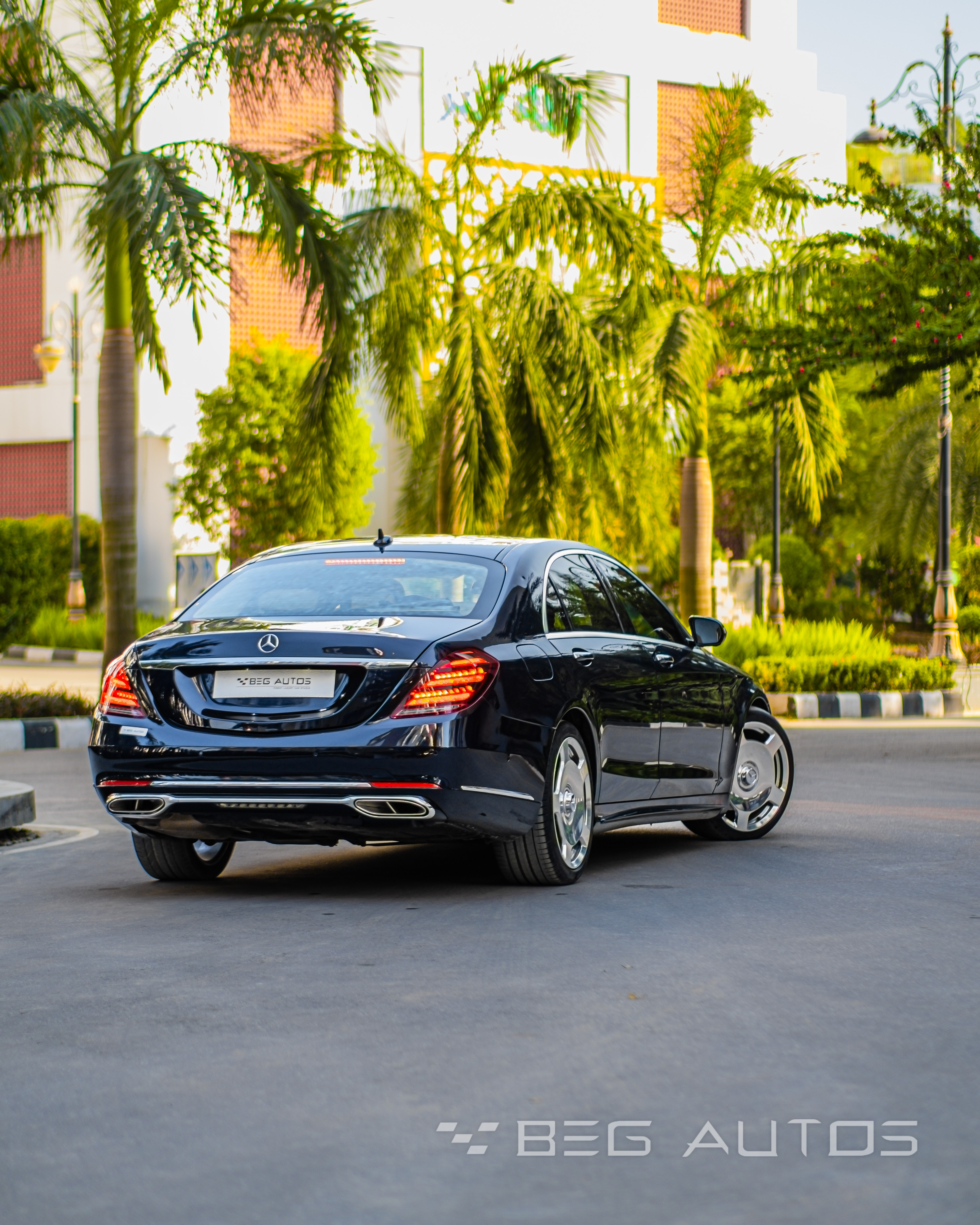 Gallery — Mercedes-Benz S 300 Maybach Facelift Conversion