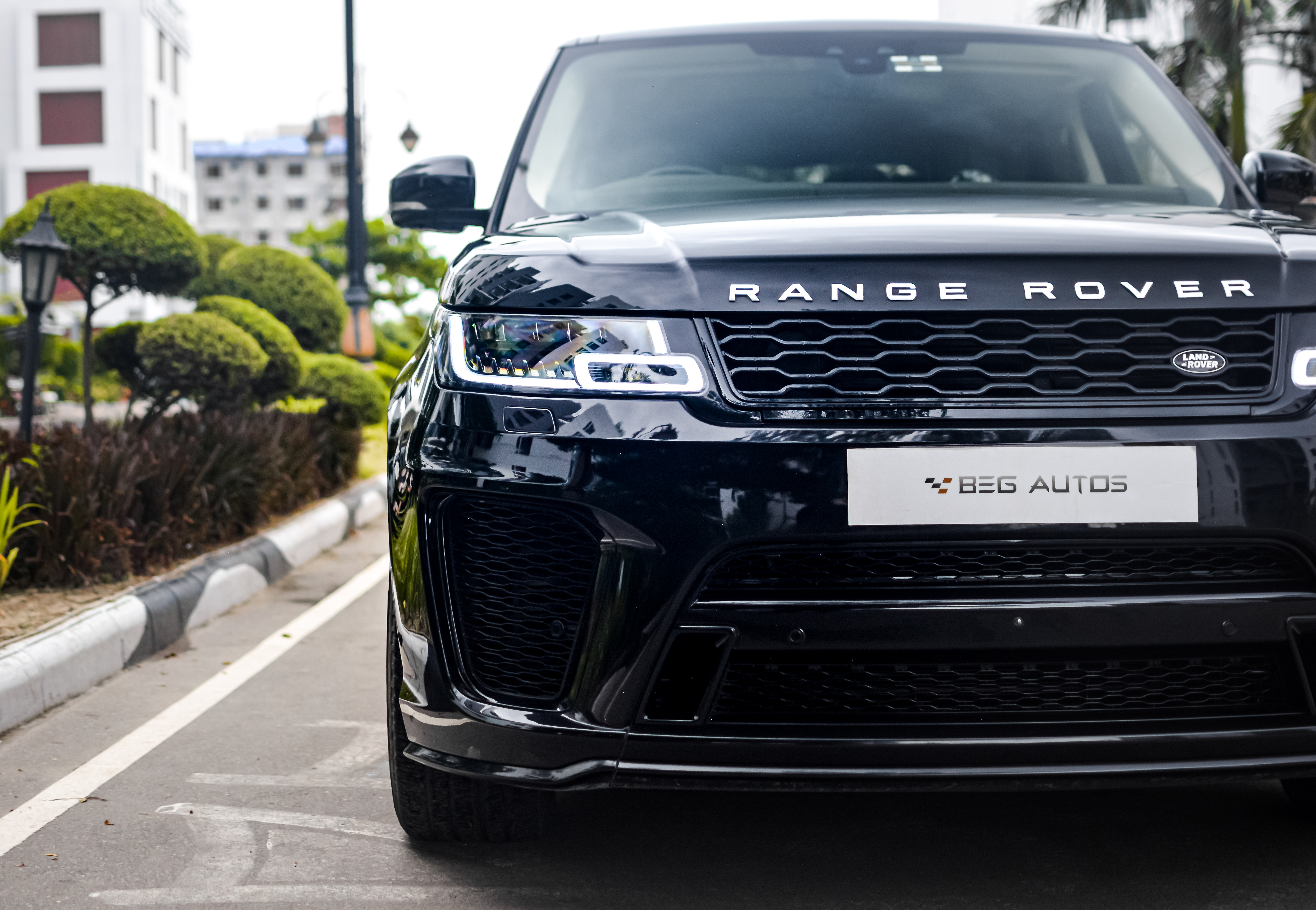 Gallery — Range Rover Sport SVR Facelift Conversion
