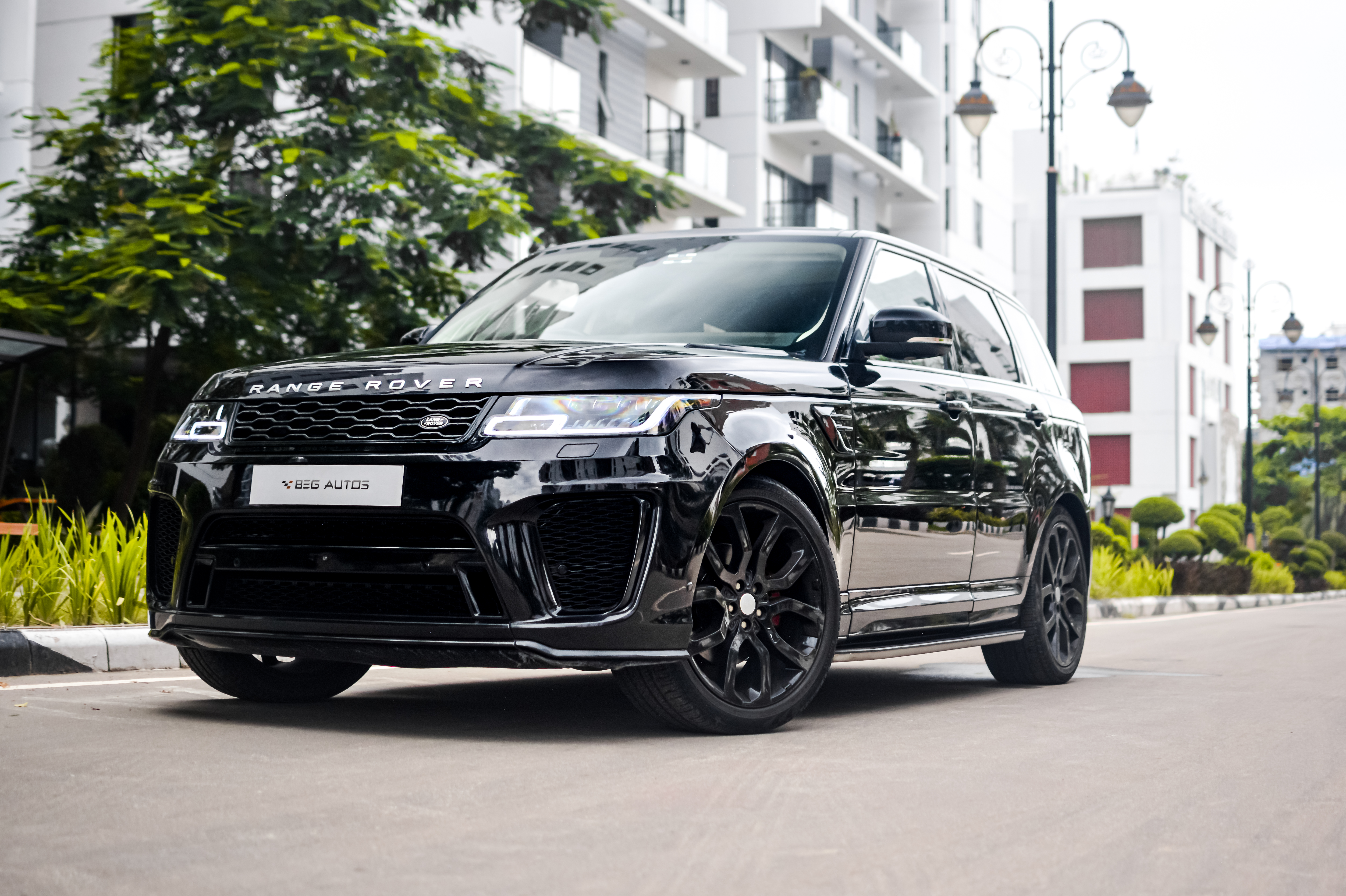 Gallery — Range Rover Sport SVR Facelift Conversion